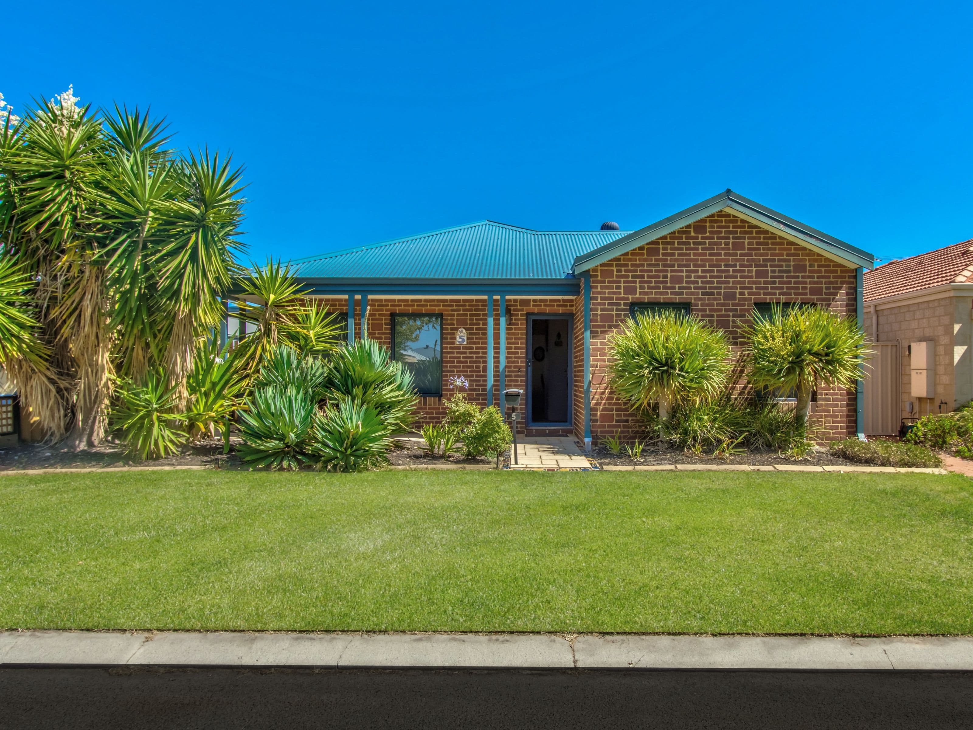 20 Carmichael Drive, Wyndham Vale - Image 1