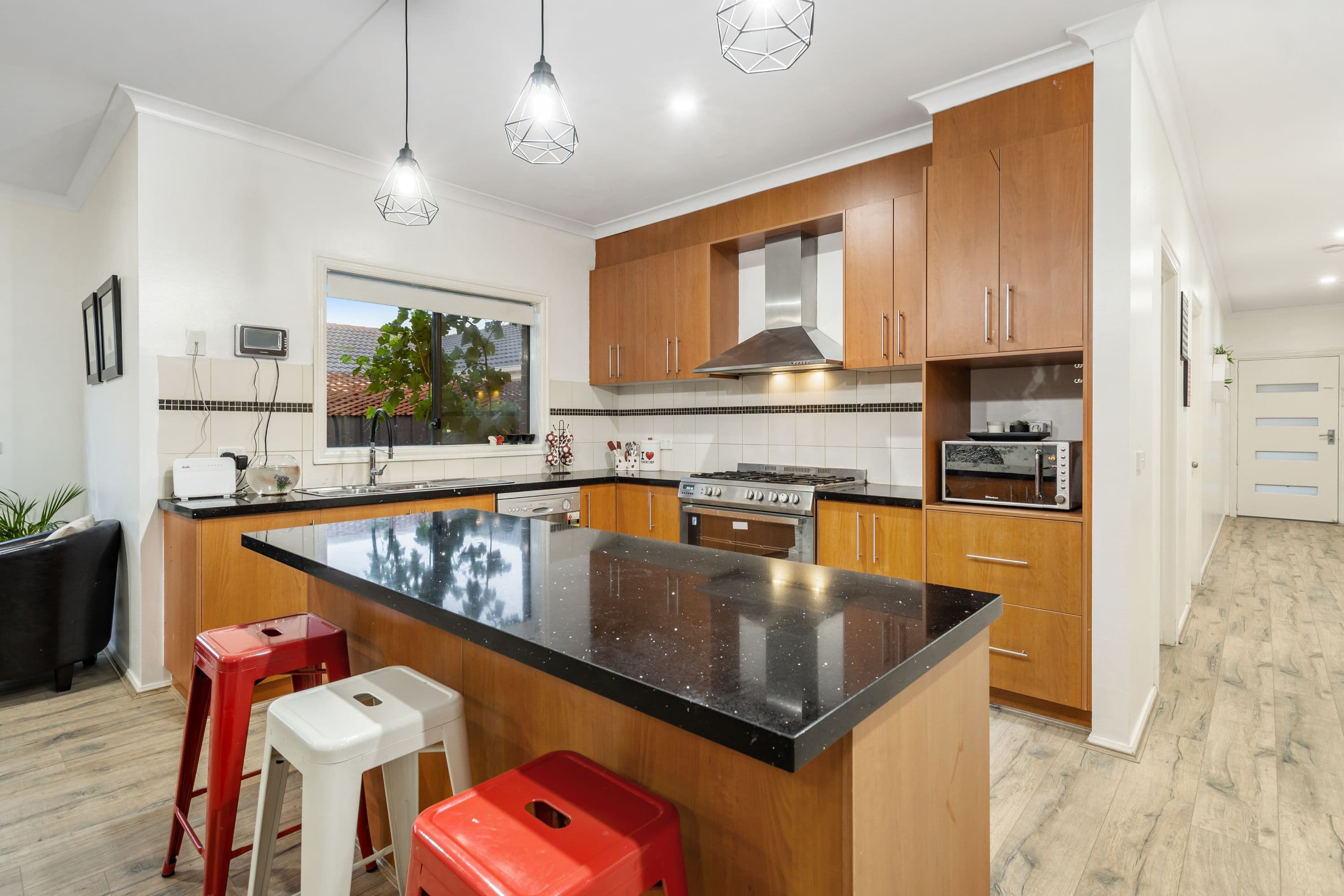 16 Kinglake Crescent, Craigieburn VIC 3064, Craigieburn - Thumbnail 4