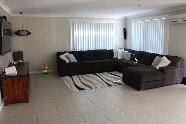 10 Decora Street, MOUNT ANNAN NSW 2567, Mount Annan - Thumbnail 4