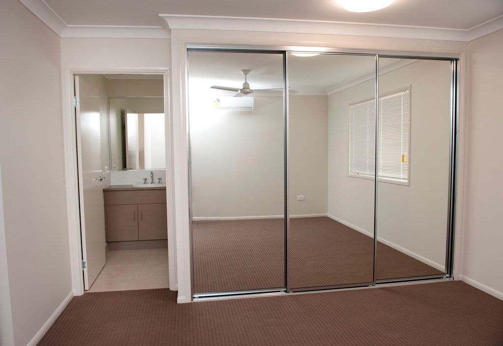 27 Heather Avenue, RASMUSSEN QLD 4815, Rasmussen - Thumbnail 4