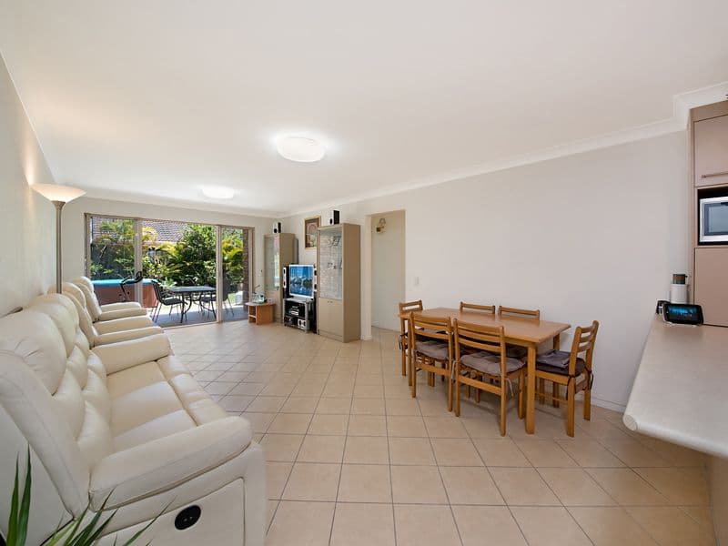 7 Carrothool Place, MOOLOOLABA QLD 4557, Mooloolaba - Thumbnail 2