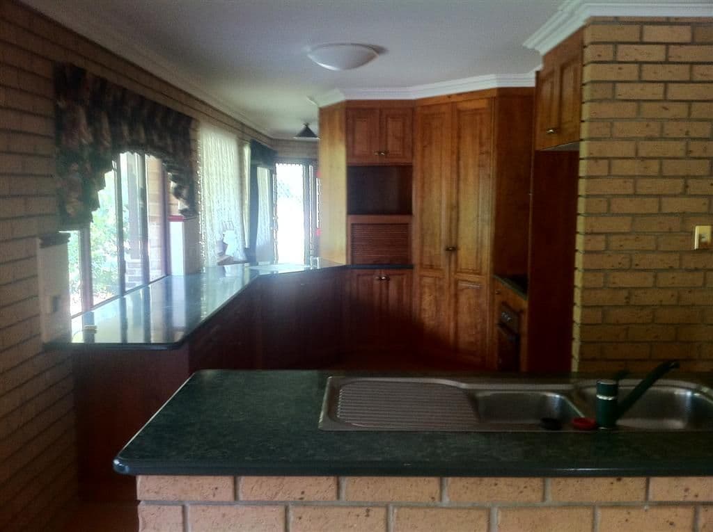 8 Collare Court, URANGAN QLD 4655, Urangan - Thumbnail 6