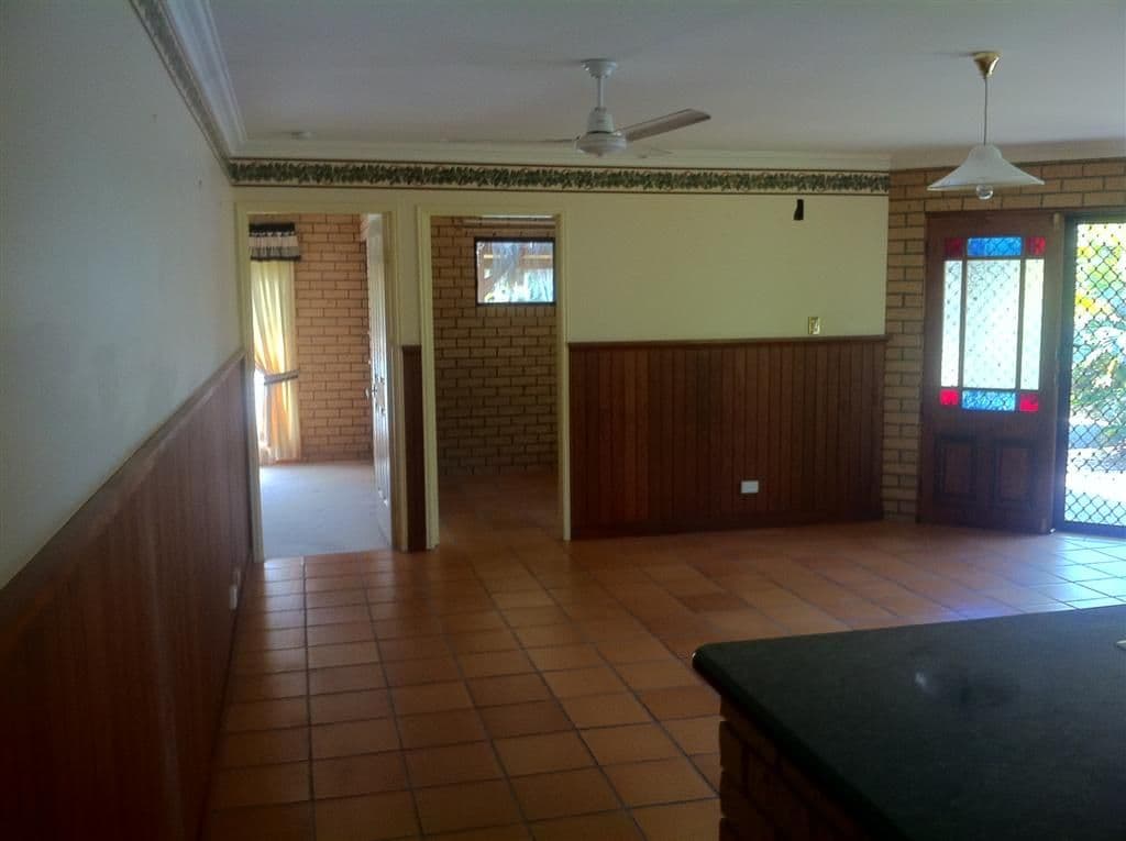 8 Collare Court, URANGAN QLD 4655, Urangan - Thumbnail 7
