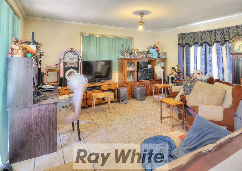 8 Breynia Street, Kingston QLD 4114, Kingston - Thumbnail 3