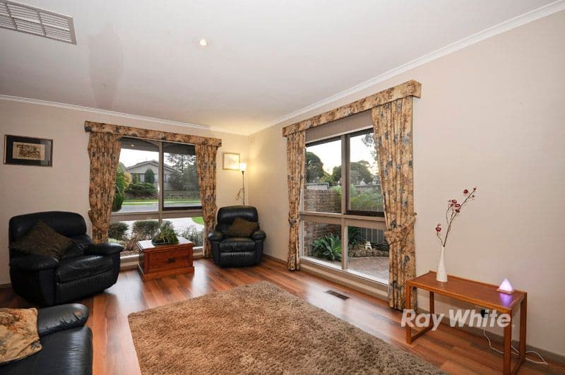 21 Saxon Avenue, WANTIRNA VIC 3152, Wantirna - Thumbnail 3