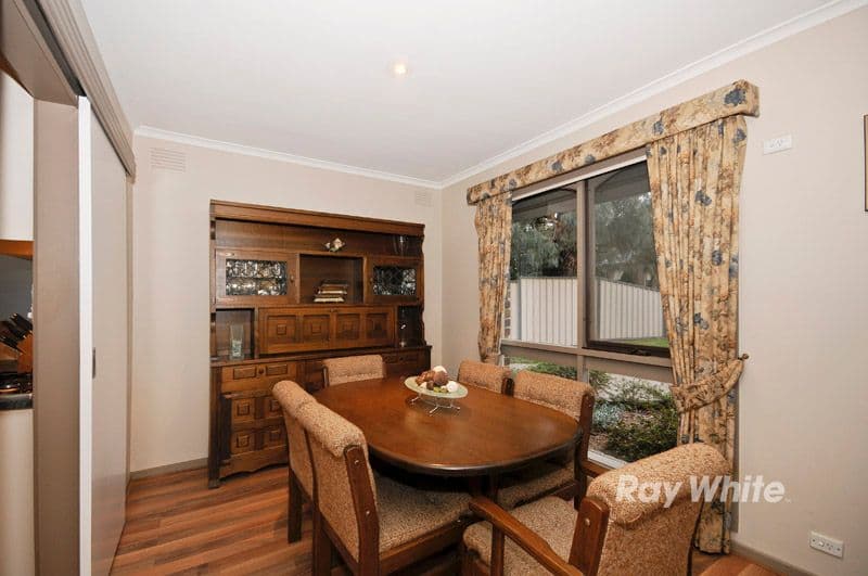 21 Saxon Avenue, WANTIRNA VIC 3152, Wantirna - Thumbnail 4