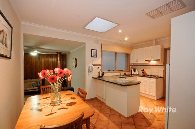 21 Saxon Avenue, WANTIRNA VIC 3152, Wantirna - Thumbnail 6