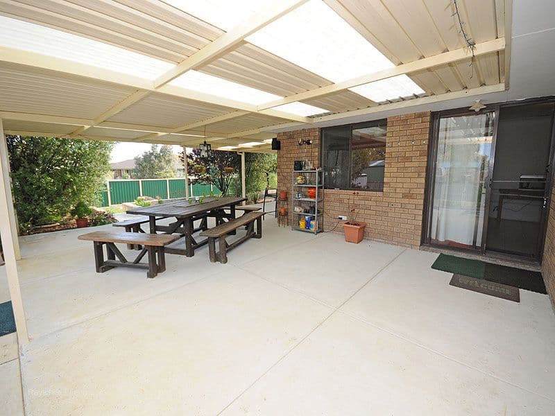 16 Brockholes Street, BULLSBROOK WA 6084, Bullsbrook - Thumbnail 3