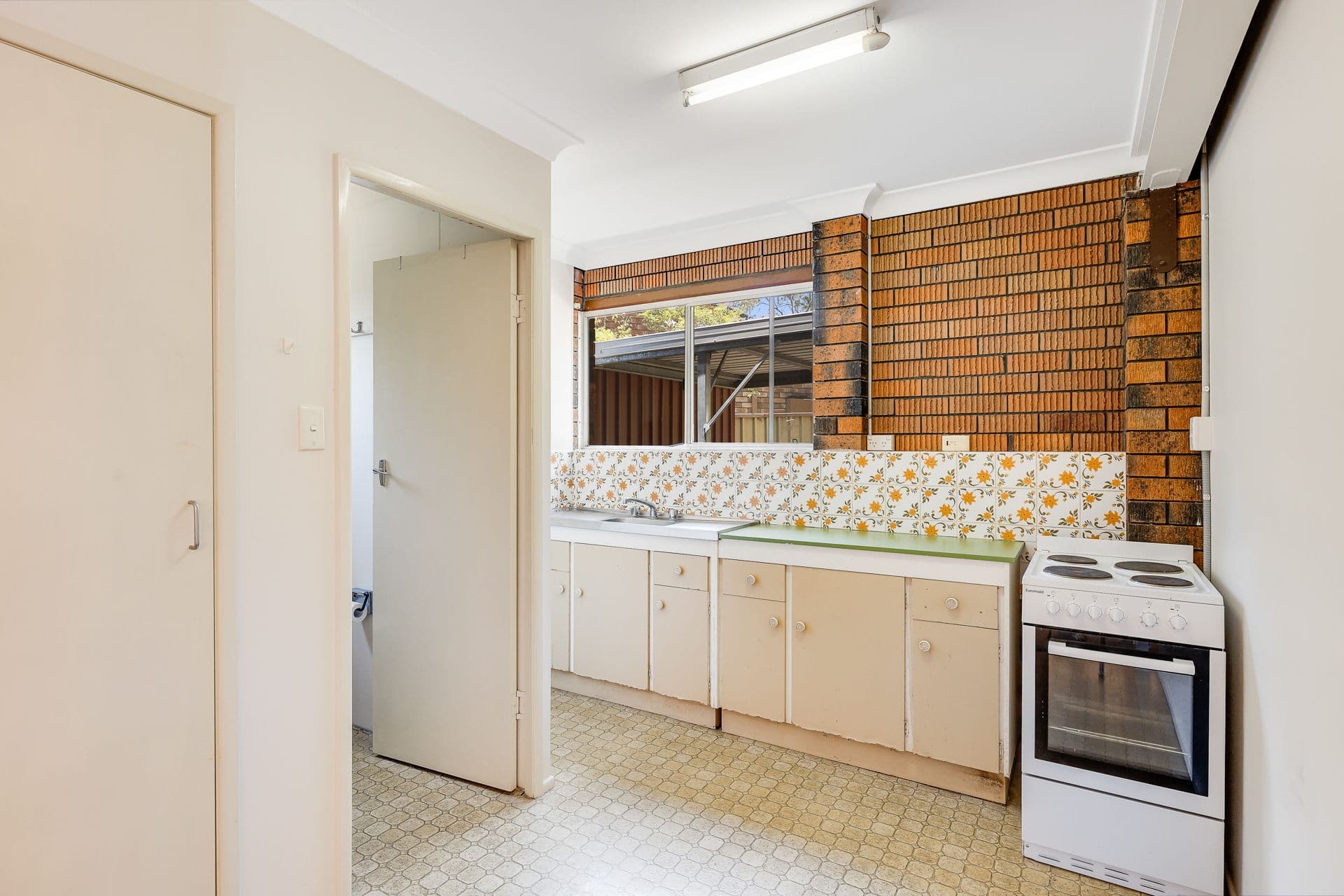 23 Rifle Range Road, Mount Lofty QLD 4350, Mount Lofty - Thumbnail 5