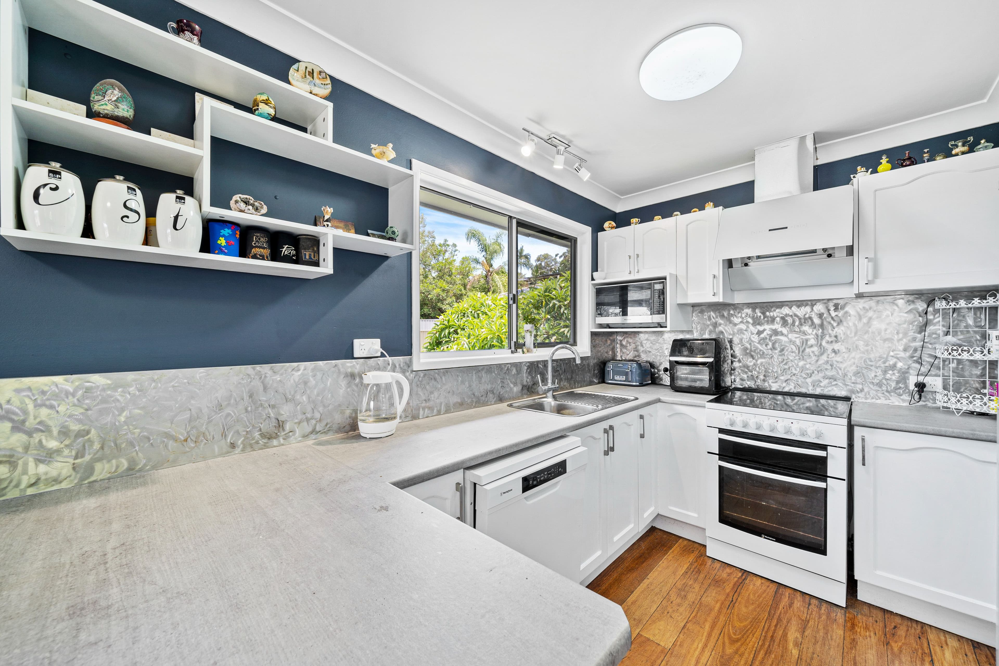 6 Lindy Street, Beenleigh QLD 4207, Beenleigh - Thumbnail 7