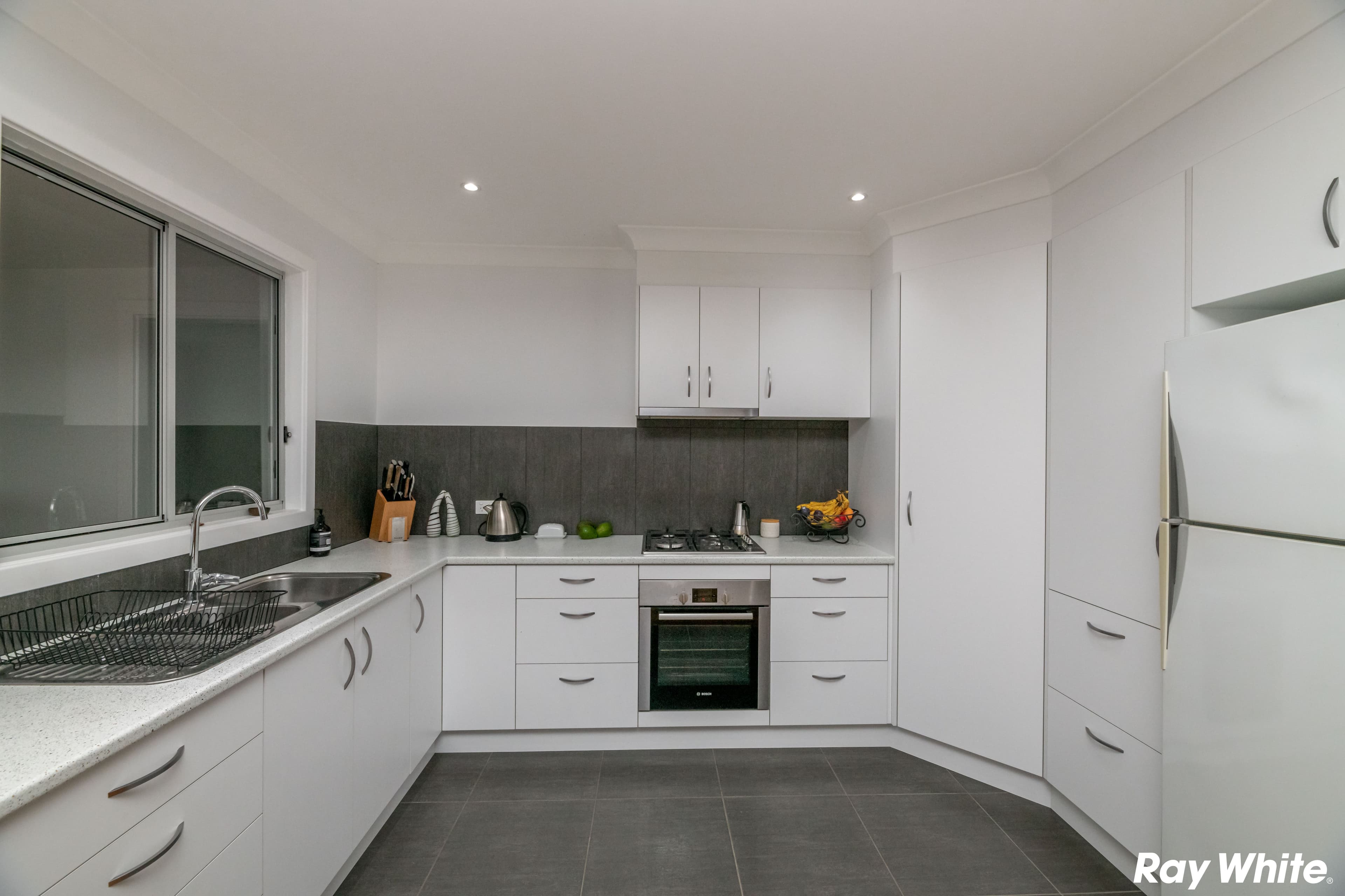 2 Douglas Avenue, Forster NSW 2428, Forster - Thumbnail 2