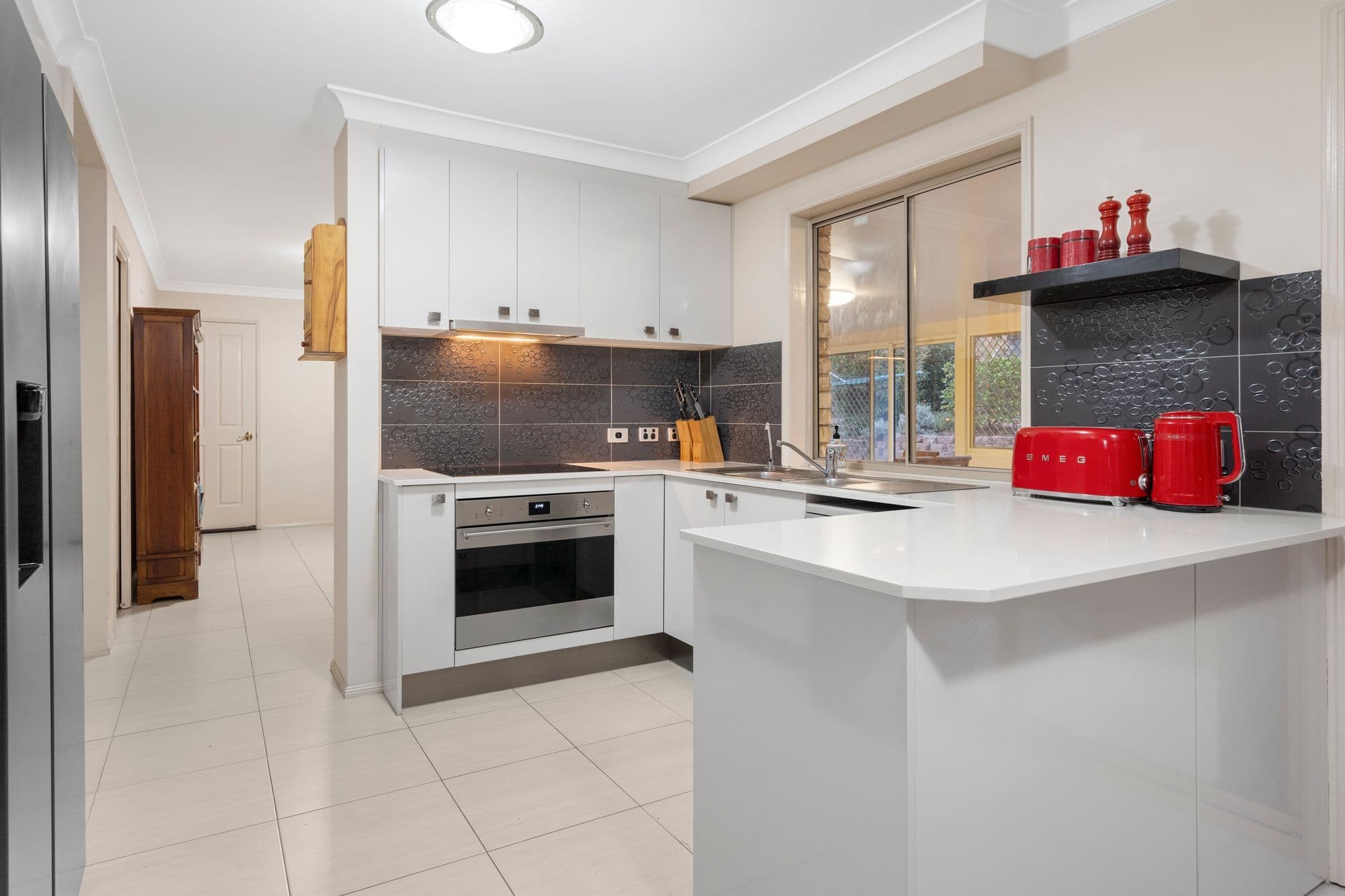 295 Mount Warren Boulevard, Mount Warren Park QLD 4207, Mount Warren Park - Thumbnail 2