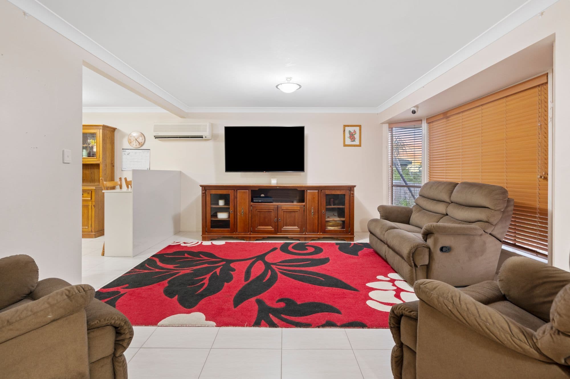 295 Mount Warren Boulevard, Mount Warren Park QLD 4207, Mount Warren Park - Thumbnail 3