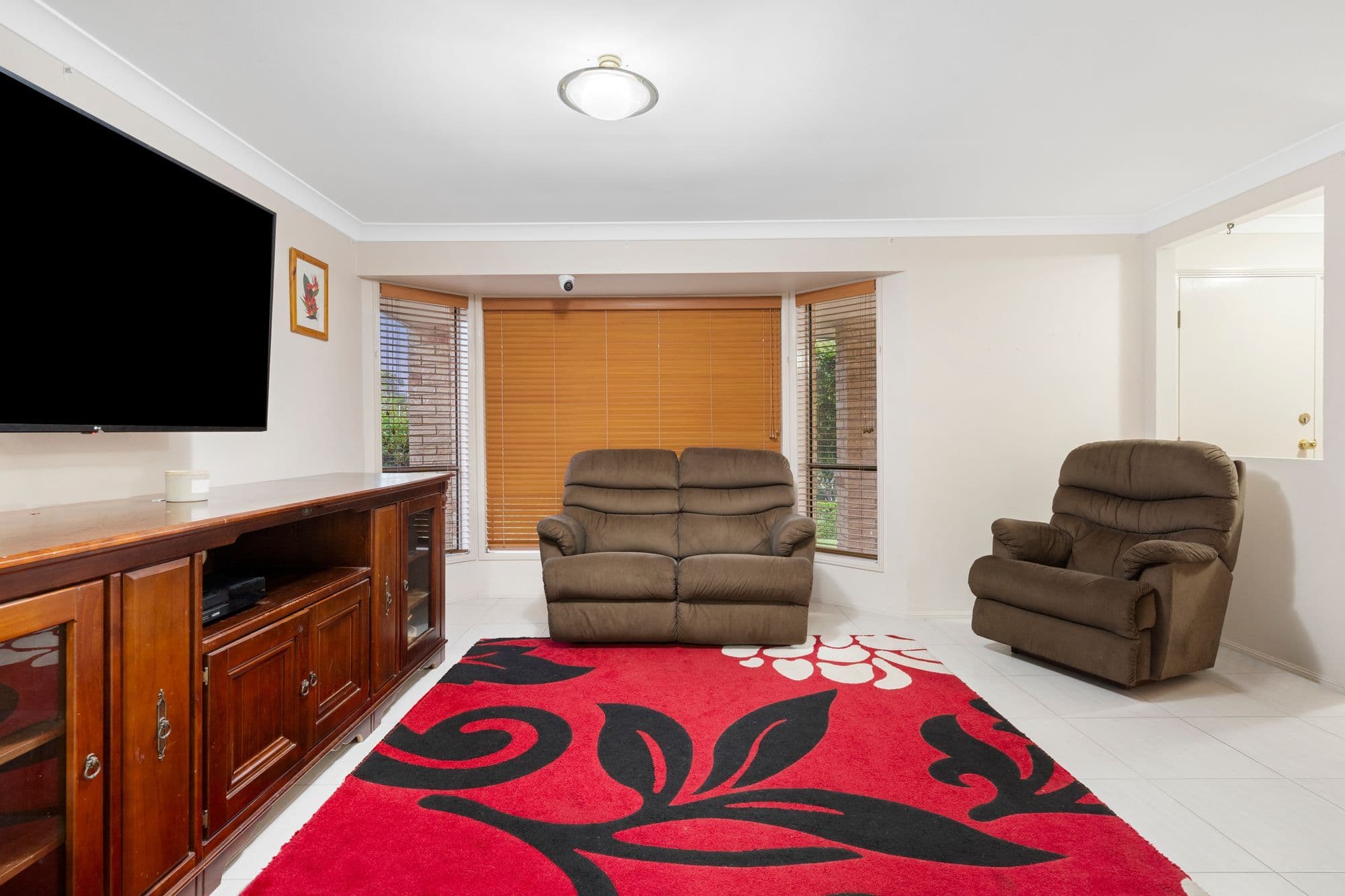 295 Mount Warren Boulevard, Mount Warren Park QLD 4207, Mount Warren Park - Thumbnail 4