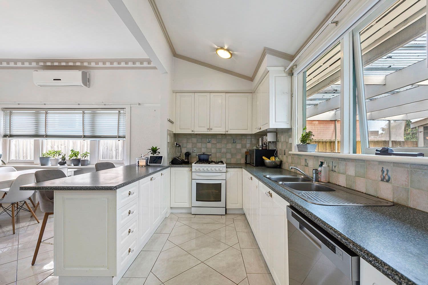 25 South Avenue, Bentleigh VIC 3204, Bentleigh - Thumbnail 5