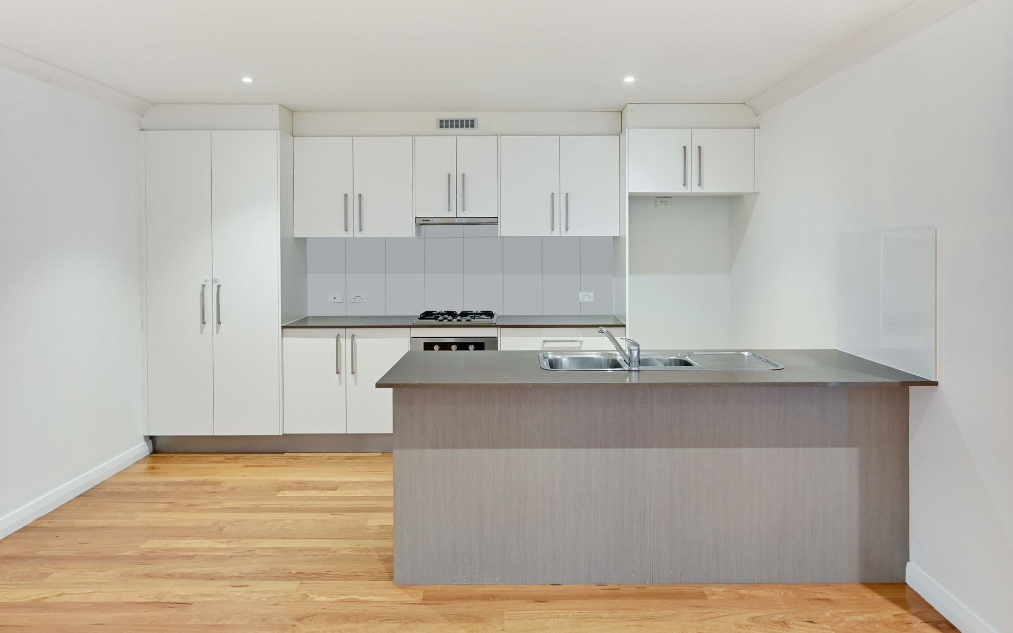 54b Discovery Circuit, Gregory Hills NSW 2557, Gregory Hills - Thumbnail 5
