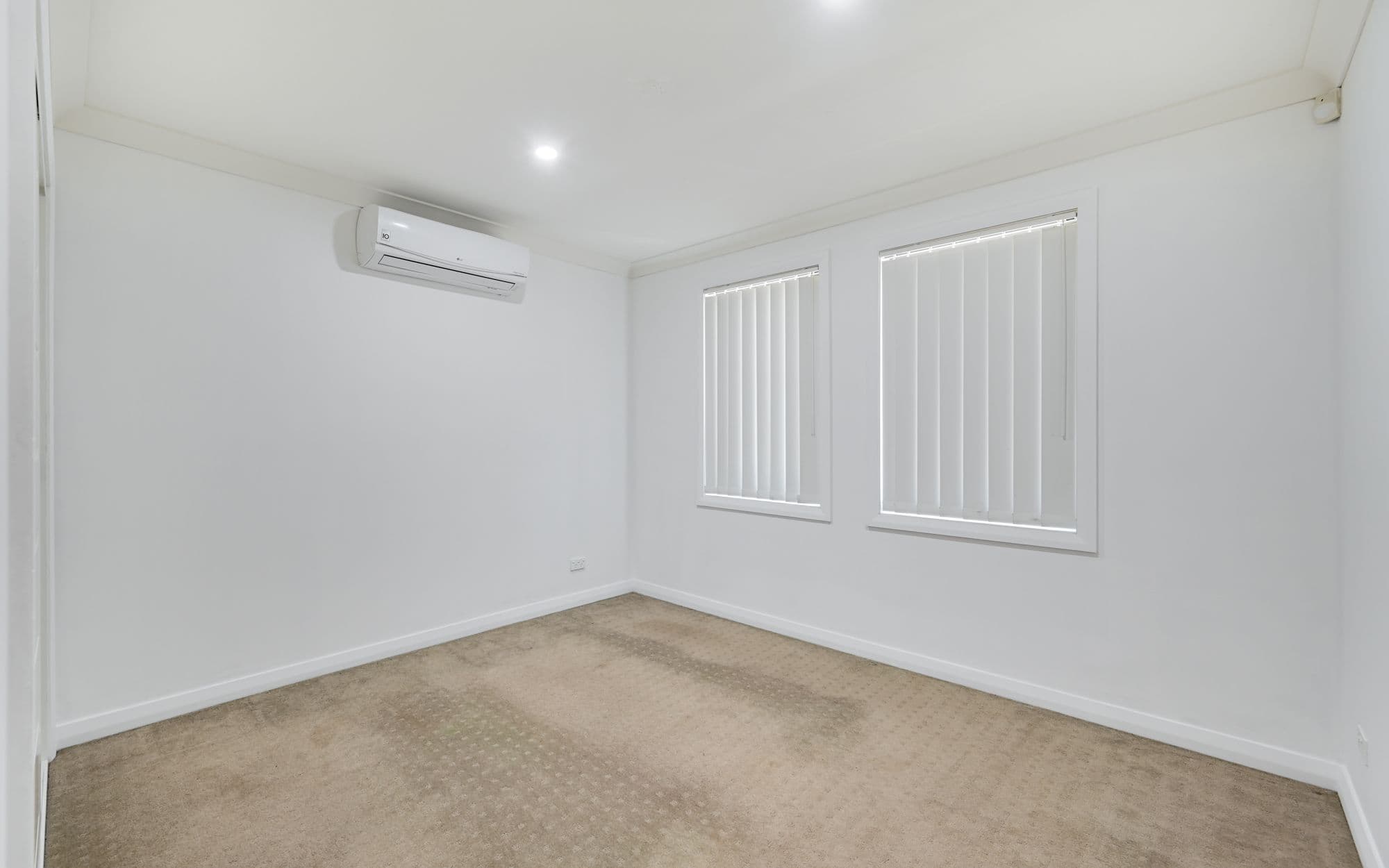 54b Discovery Circuit, Gregory Hills NSW 2557, Gregory Hills - Thumbnail 6