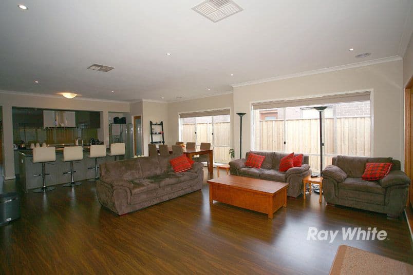 2 She Oak Place, CRANBOURNE VIC 3977, Cranbourne North - Thumbnail 4