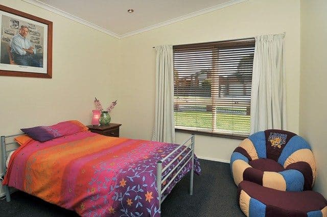 12 Erskine Avenue, RESERVOIR VIC 3073, Reservoir - Thumbnail 5