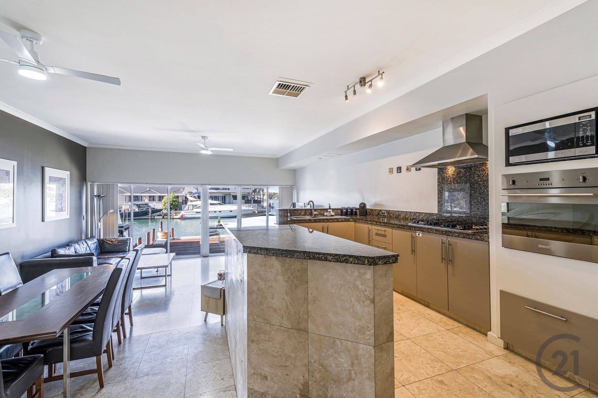 11/20 Baruna Court, Halls Head, WA, 6210, Halls Head - Thumbnail 2