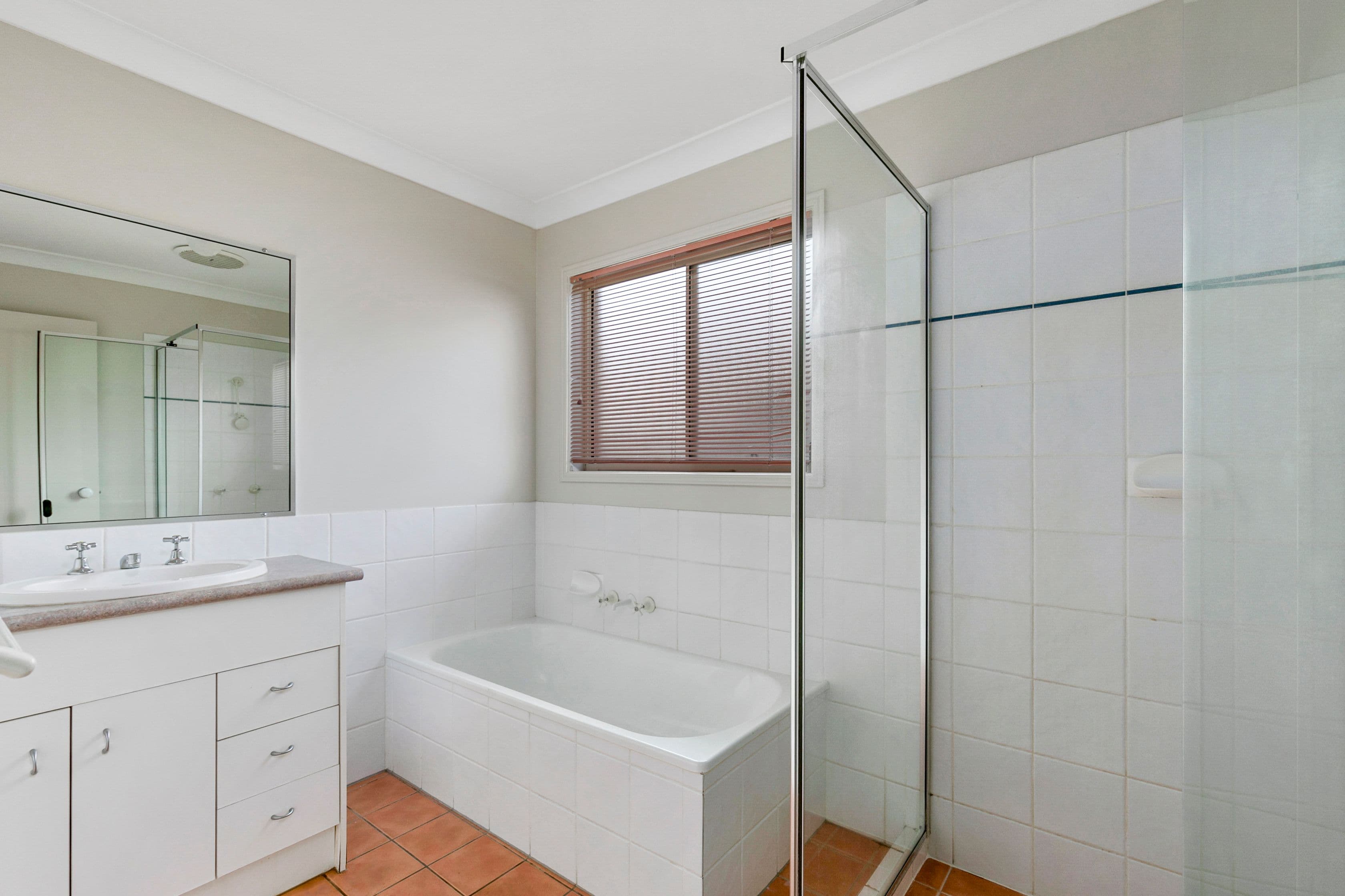 37 Pinewood Street, Wynnum West QLD 4178, Wynnum West - Thumbnail 6