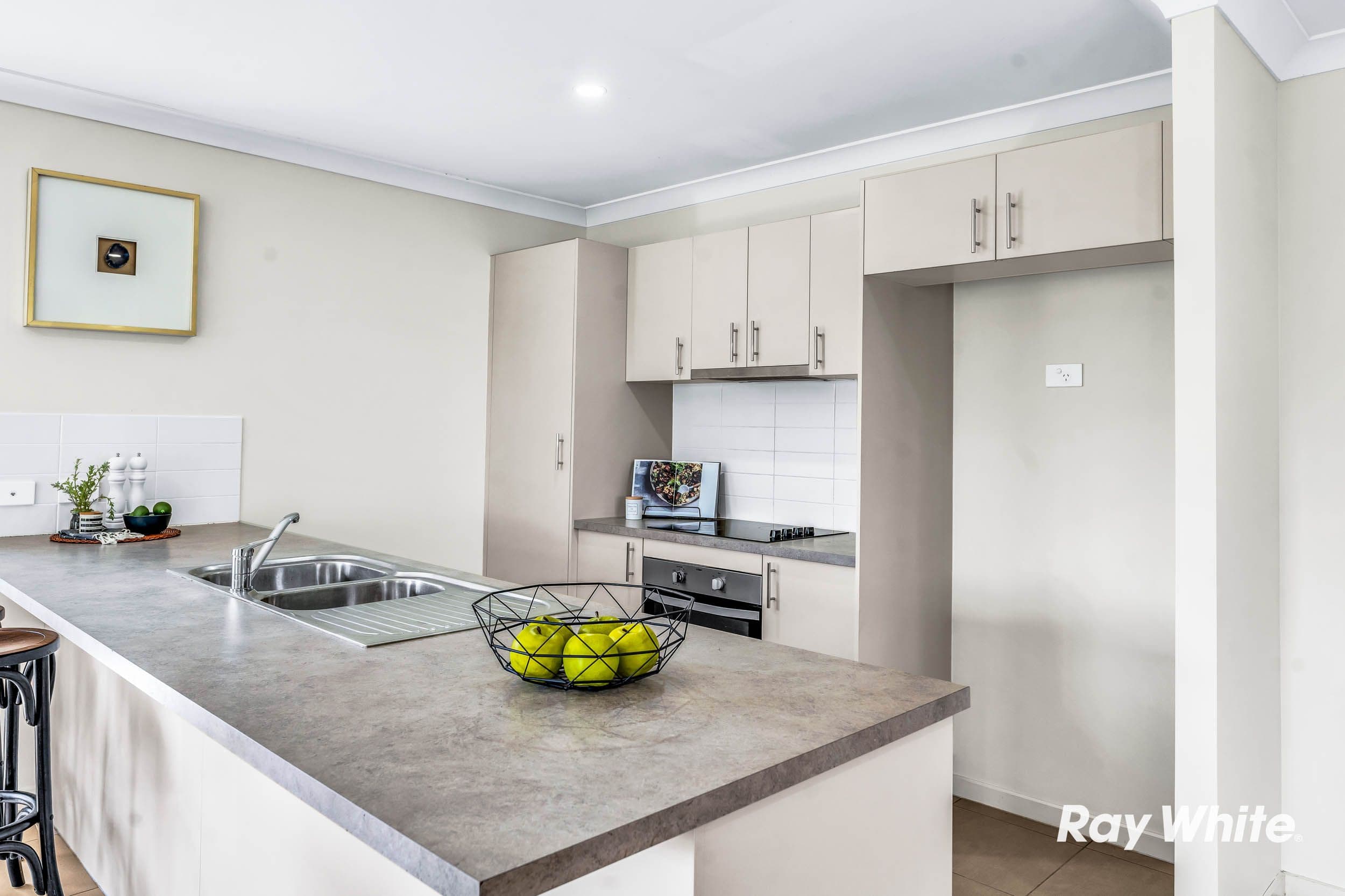 11 Hirono Close, Leichhardt QLD 4305, Leichhardt - Thumbnail 2