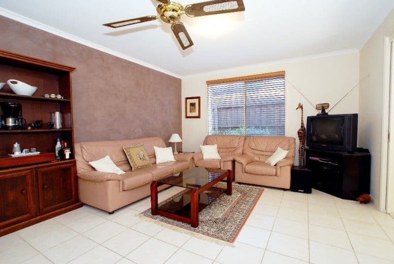 4 Woods Place, ROWVILLE VIC 3178, Rowville - Thumbnail 2