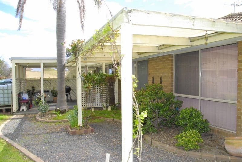 10 Chester Drive, HAMPTON PARK VIC 3976, Hampton Park - Thumbnail 4