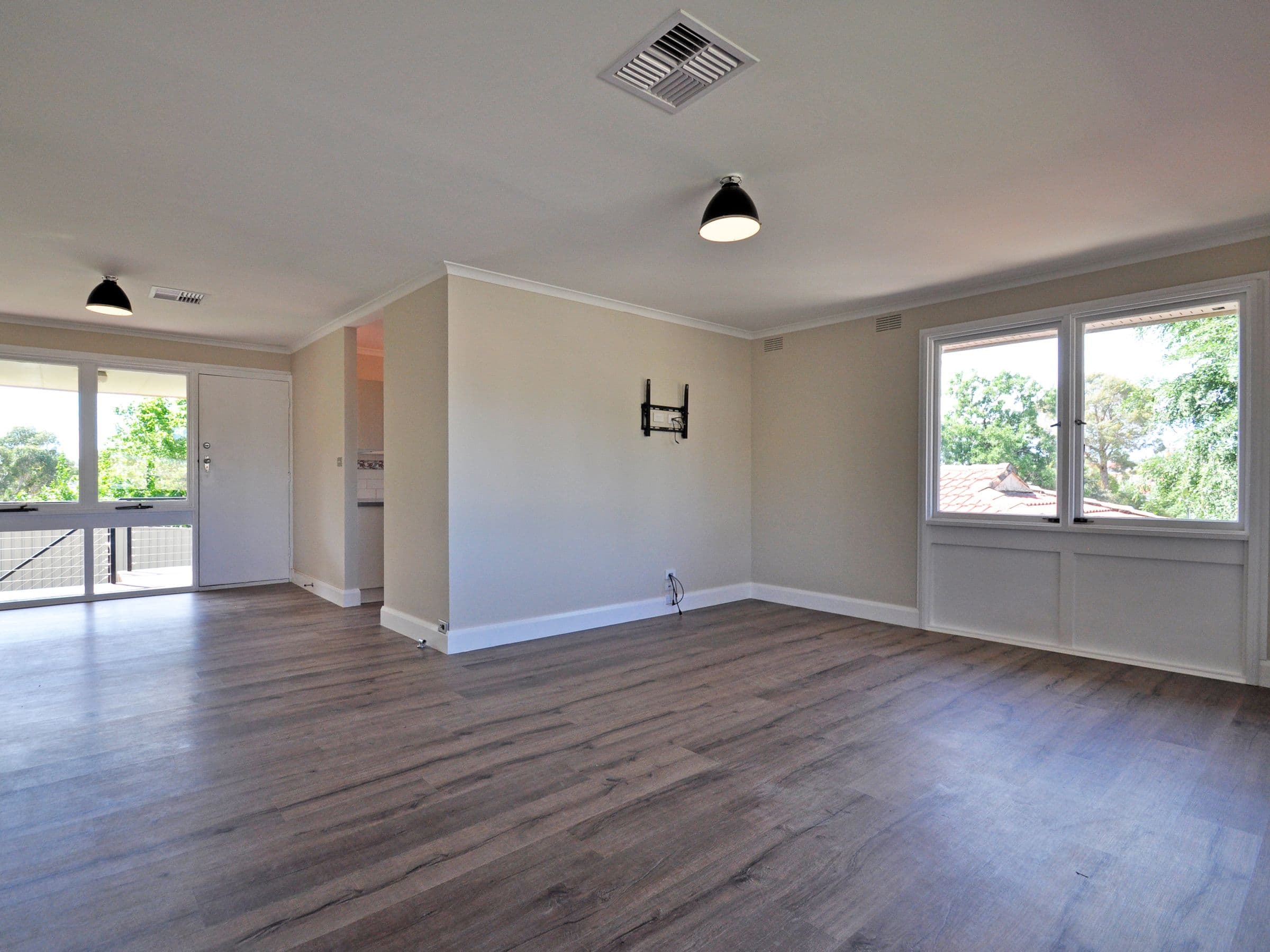 1 Beach Street, Junee - Thumbnail 2