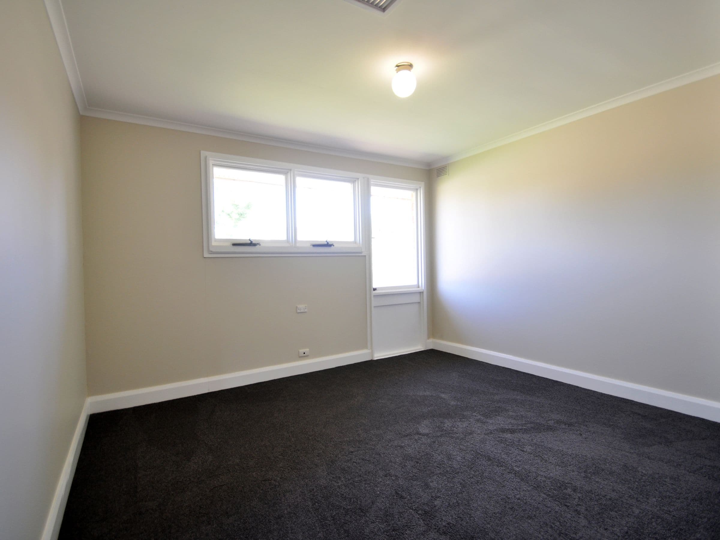 1 Beach Street, Junee - Thumbnail 6