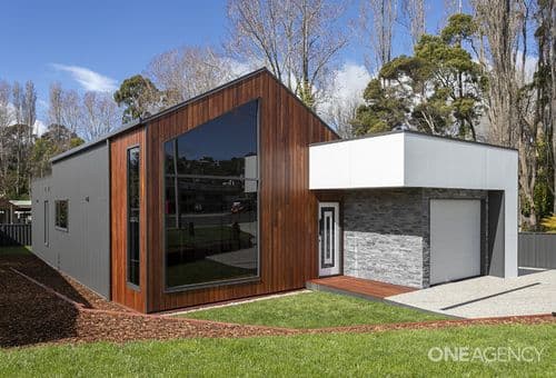 95A West Park Grove, Park Grove, Park Grove - Image 1