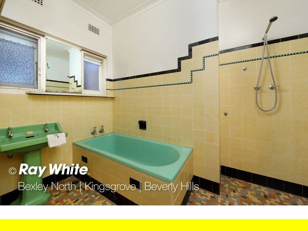 17 Turon Avenue, Kingsgrove - Thumbnail 6