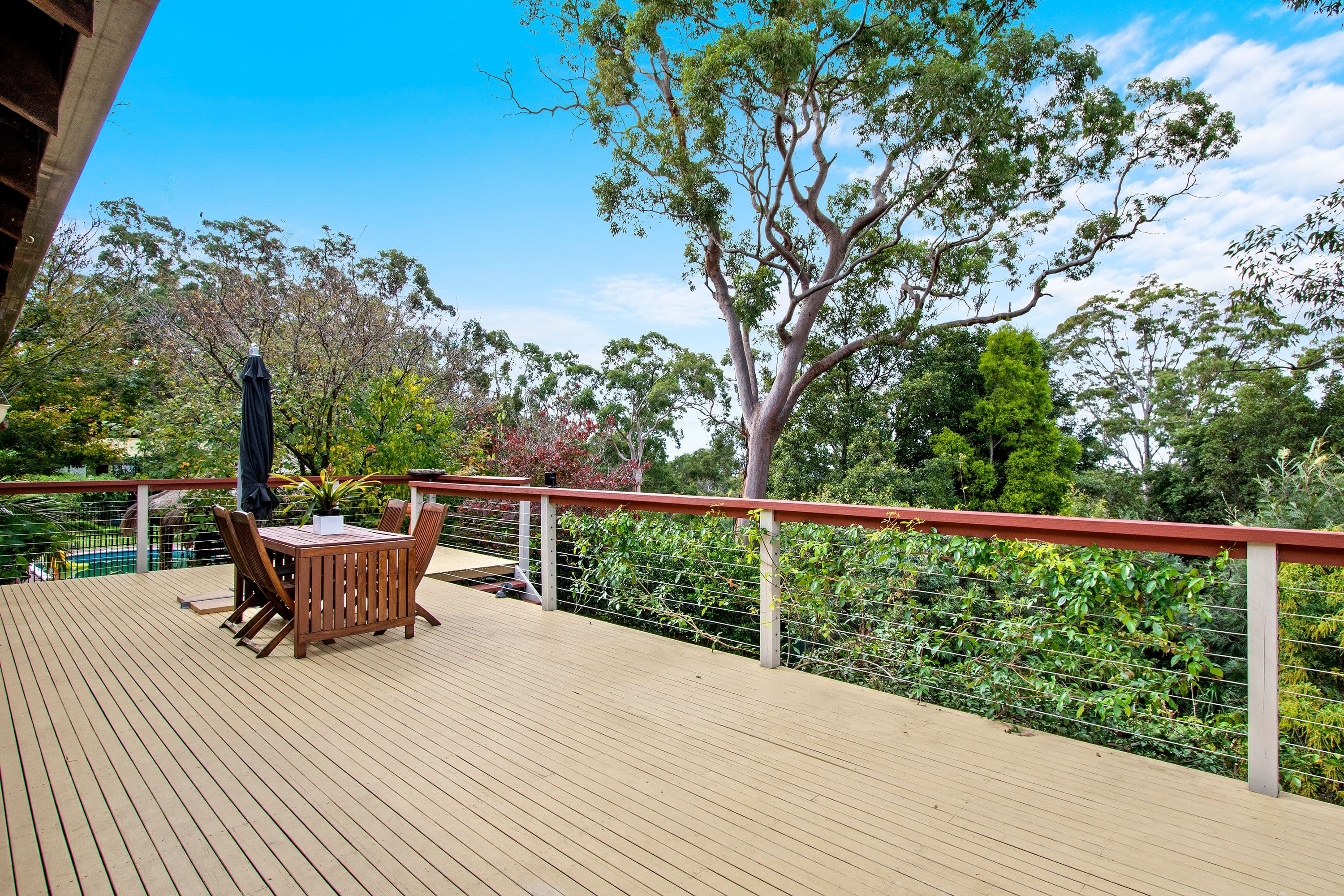 373 Lieutenant Bowen Drive, Bowen Mountain - Thumbnail 2