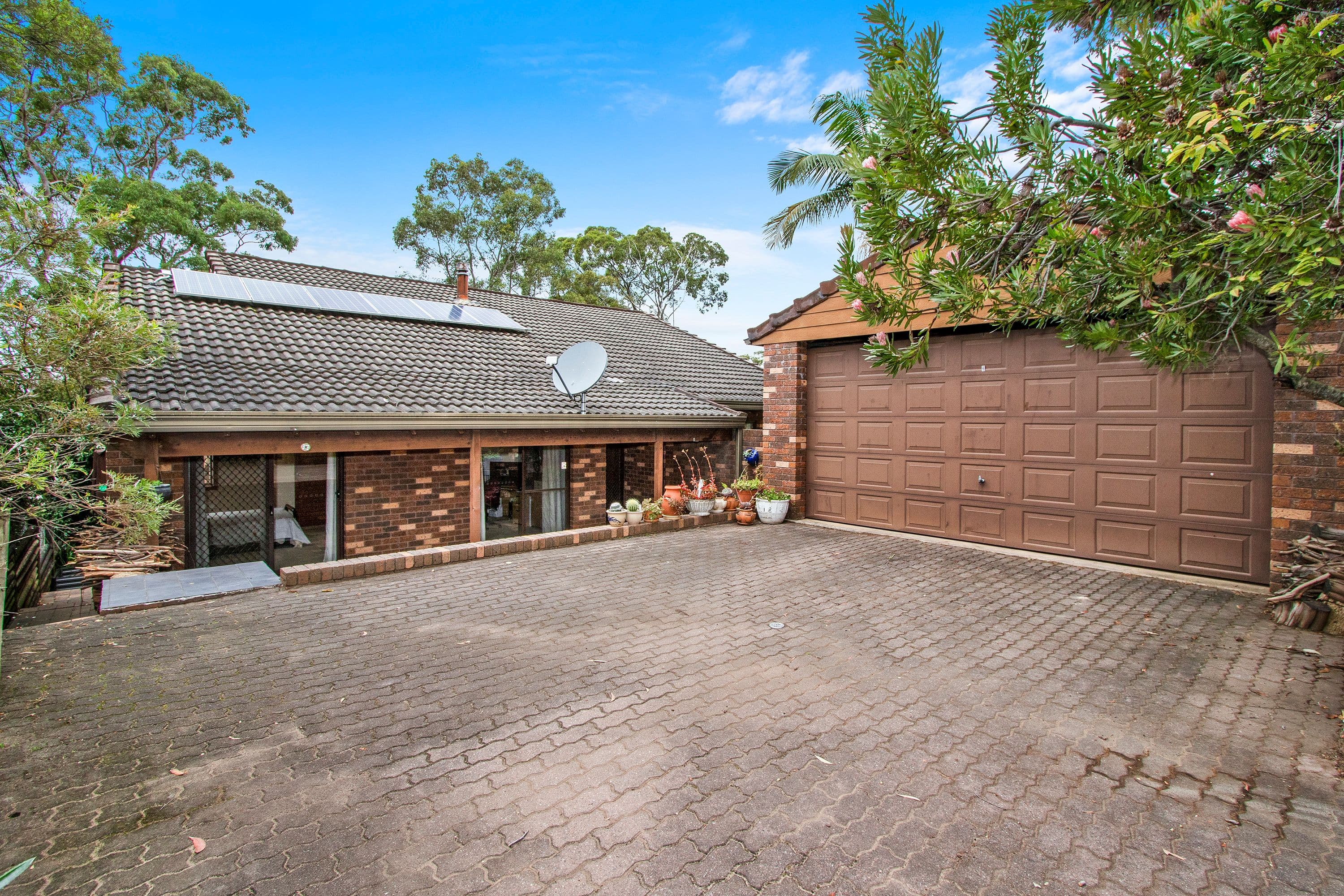 373 Lieutenant Bowen Drive, Bowen Mountain - Thumbnail 3