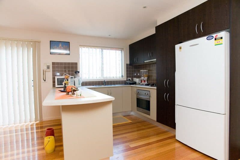 9 Alain Avenue, SOUTH MORANG VIC 3752, South Morang - Thumbnail 2