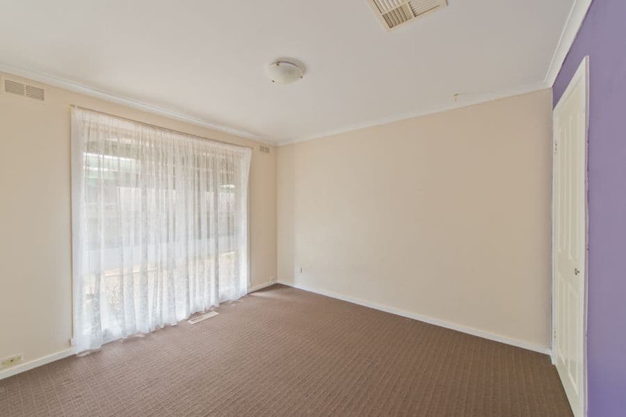 11 Bittern Street, MELTON VIC 3337, Melton - Thumbnail 7