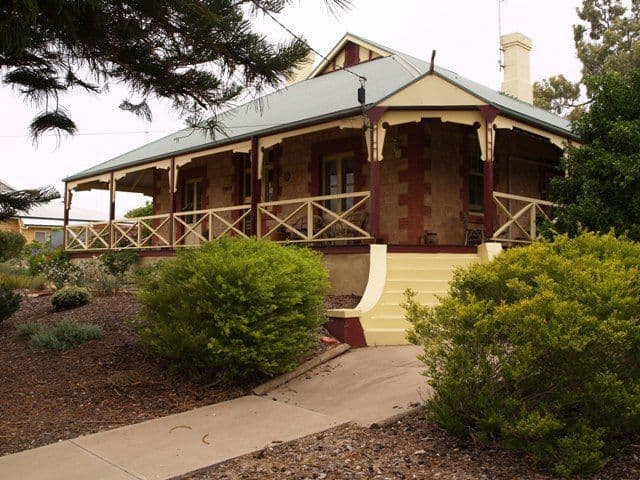 17 Thompson Street, WAIKERIE SA 5330, Waikerie - Image 1