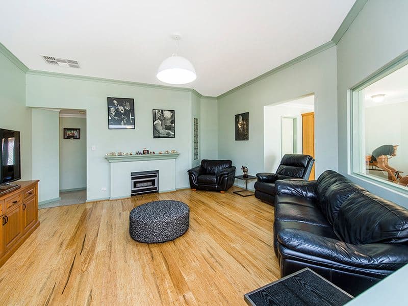 5 Sunningdale Circle, Cooloongup WA 6168, Cooloongup - Thumbnail 2