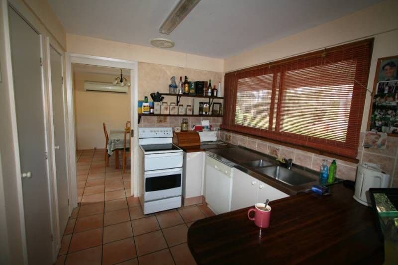 18 Valley View Road, WYOMING NSW 2250, Wyoming - Thumbnail 8