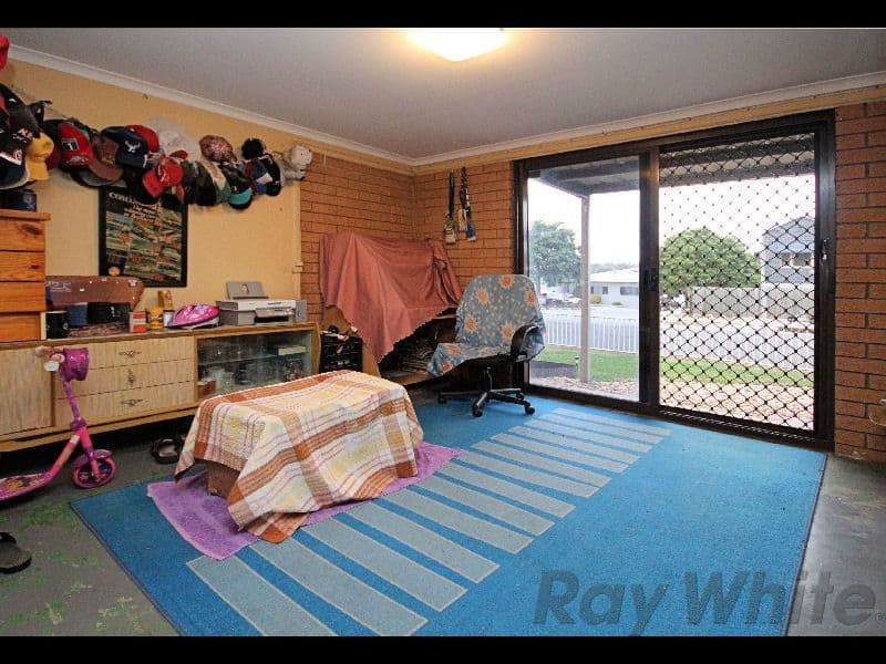 25 Stafford Street, BOOVAL QLD 4304, Booval - Thumbnail 2