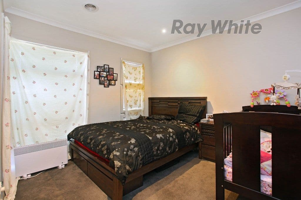 16 Bliss Street, Point Cook VIC 3030, Point Cook - Thumbnail 2