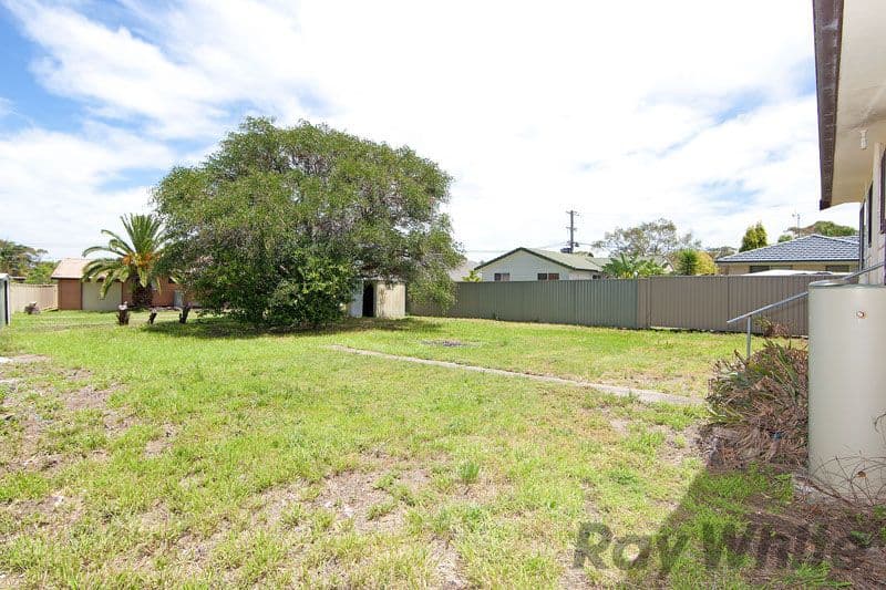 51 Pinehurst Way, BLUE HAVEN NSW 2262, Blue Haven - Thumbnail 7