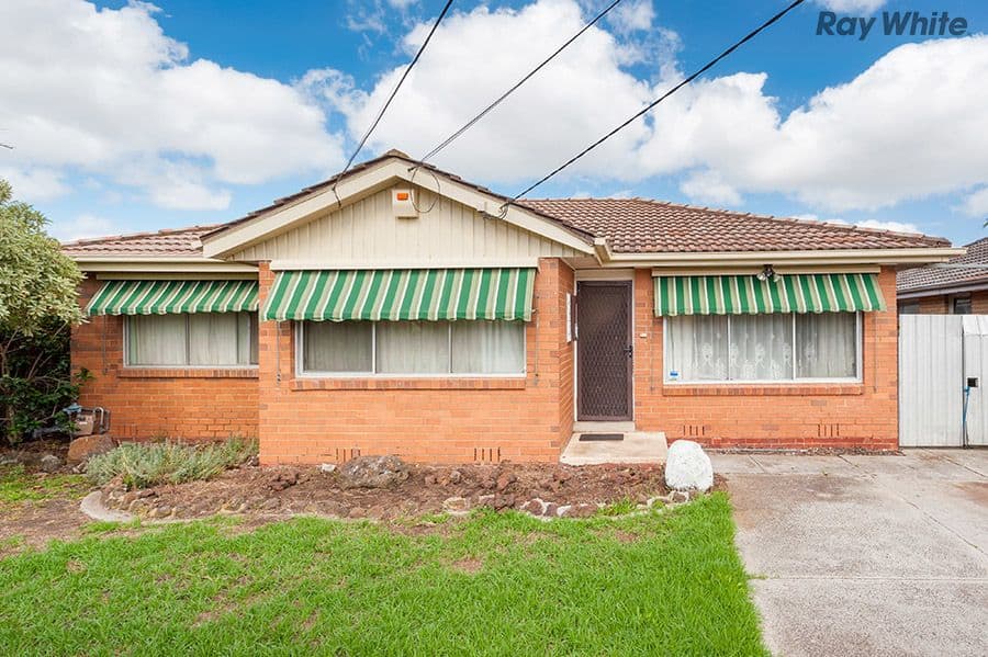 16 McRae Avenue, St Albans VIC 3021, St Albans - Image 1