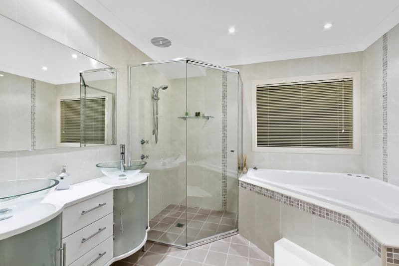 25 Elaine Avenue, BERKELEY VALE NSW 2261, Berkeley Vale - Thumbnail 3