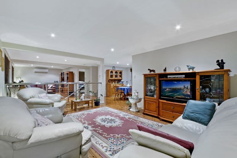 25 Elaine Avenue, BERKELEY VALE NSW 2261, Berkeley Vale - Thumbnail 4