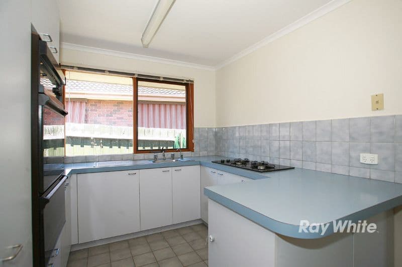 3 Walnut Court, CRANBOURNE NORTH VIC 3977, Cranbourne North - Thumbnail 6