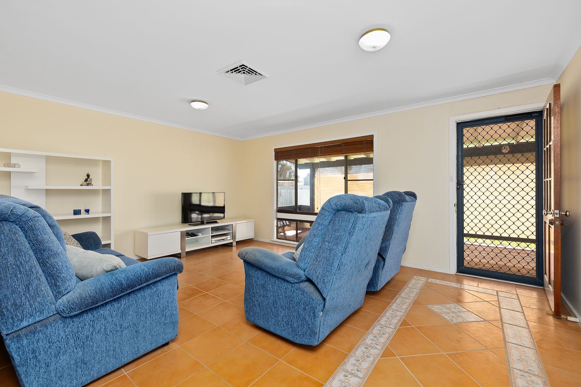 40 Walker Avenue, Lancelin WA 6044, Lancelin - Thumbnail 3