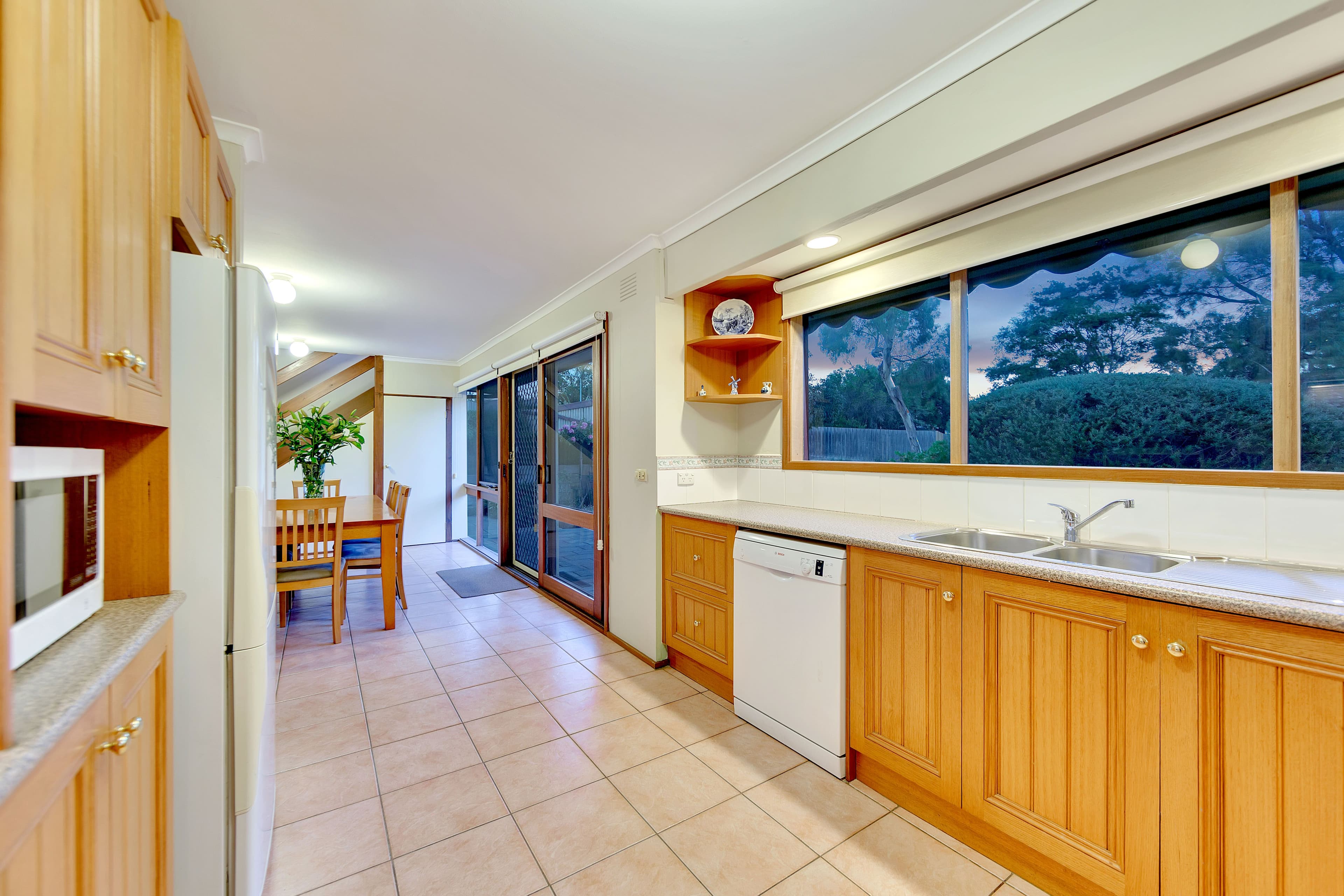1 Finisterre Court, Frankston VIC 3199, Frankston - Thumbnail 3