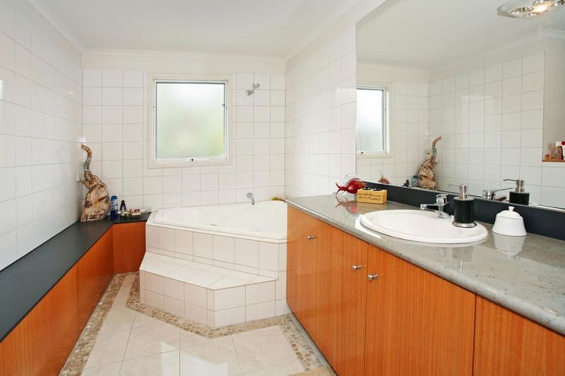 41 Culzean Crescent, HIGHTON VIC 3216, Highton - Thumbnail 4