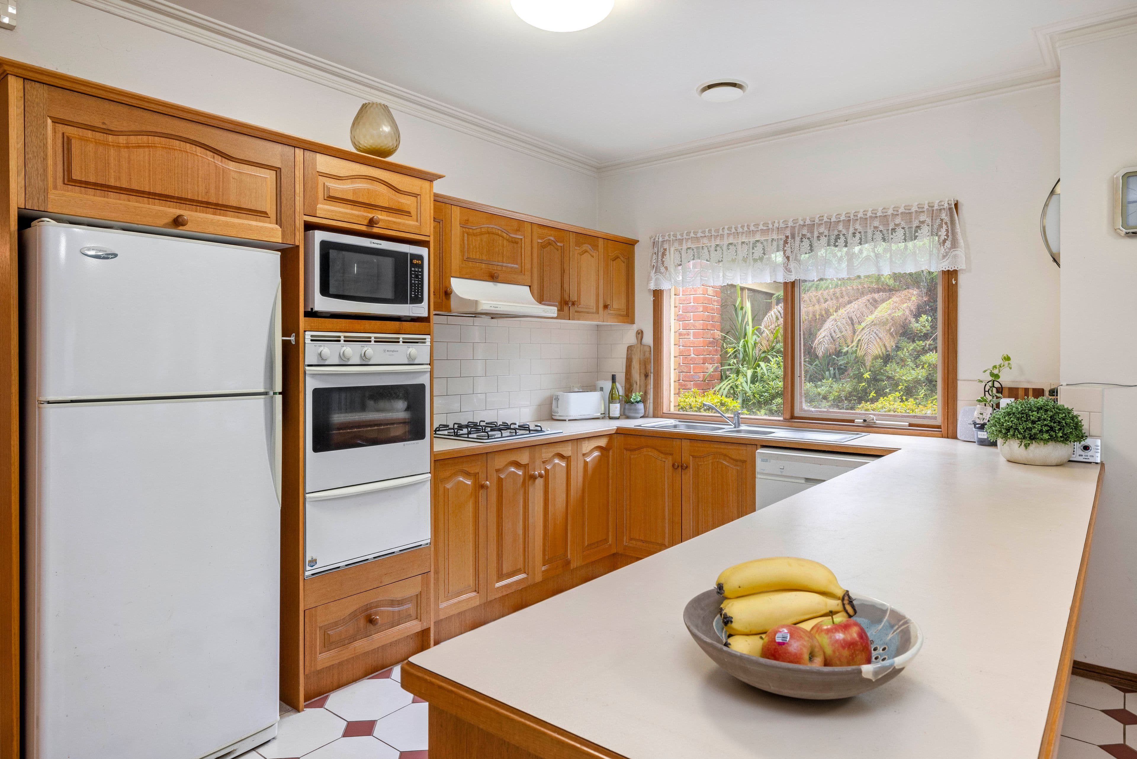 4 Kensington Avenue, Frankston South VIC 3199, Frankston South - Thumbnail 2